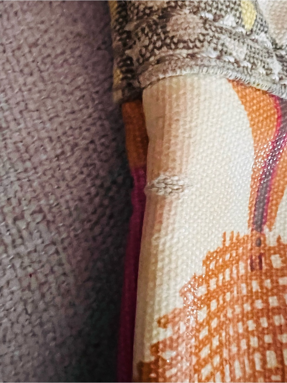 Fossil Key-Per crossbody colorful bag,floral pattern on a coated canvas body. - Picture 6 of 6